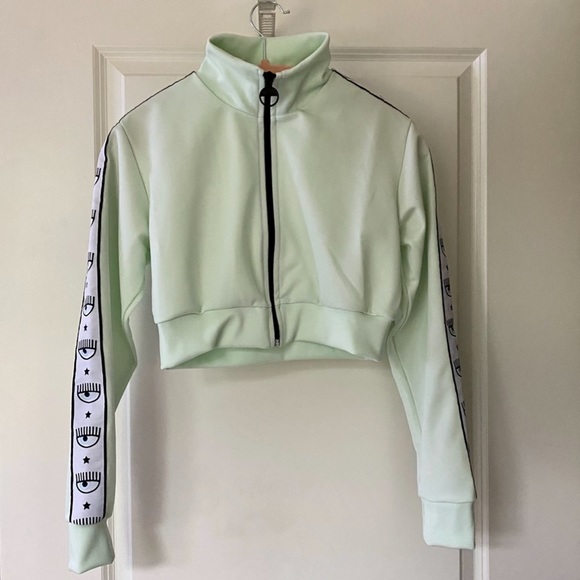 Chiara Ferragni 🧿 Track Short - Picture 8 of 9